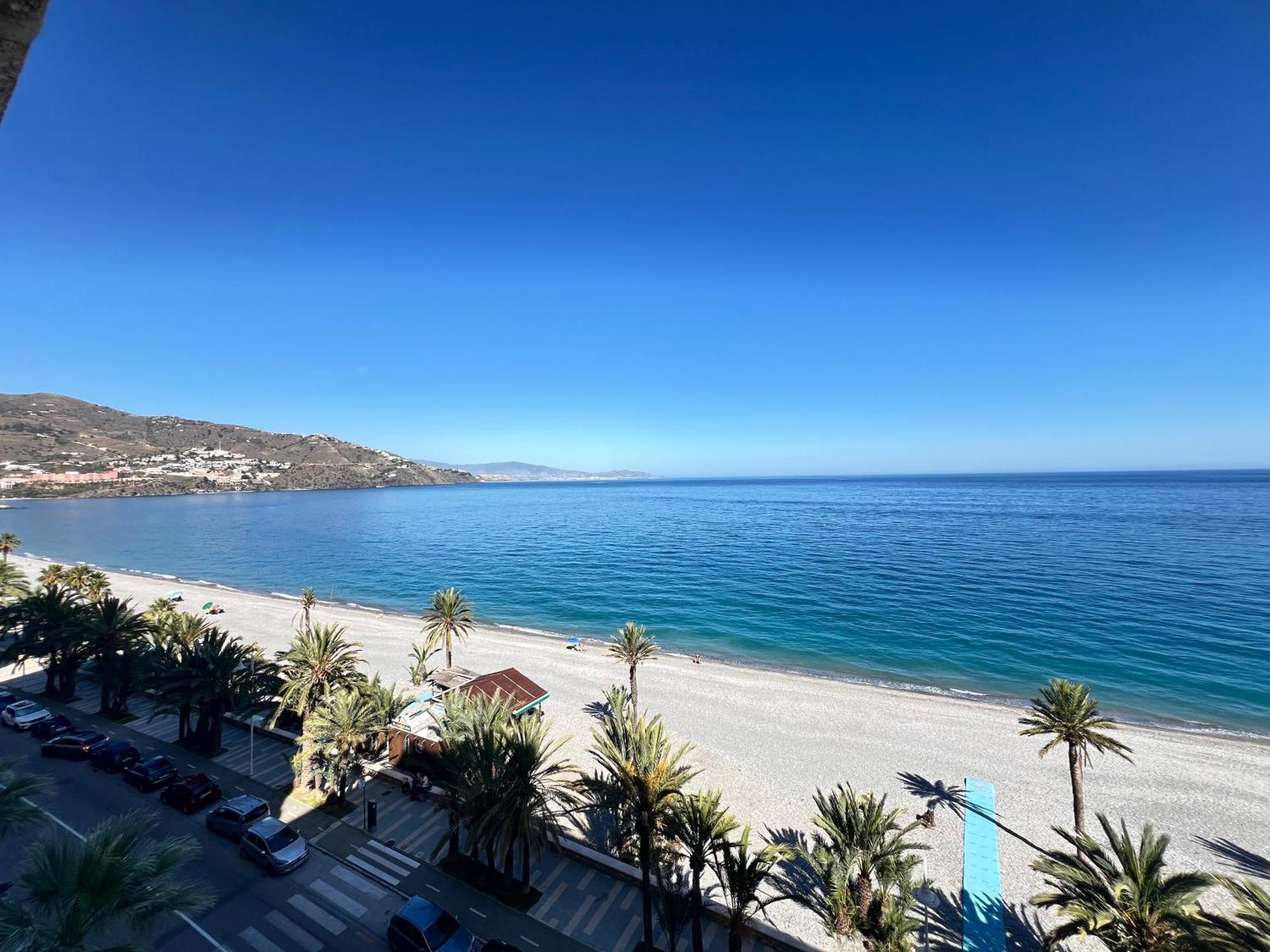 Pushe Playa Velilla Beach & Tradition 3 Almuñécar Екстериор снимка